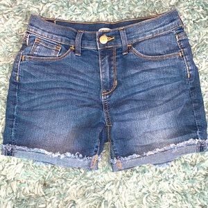 Cut-off look denim shorts